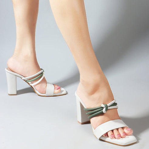 Women's Knotted Strap Square Toe Block Heel Sandal