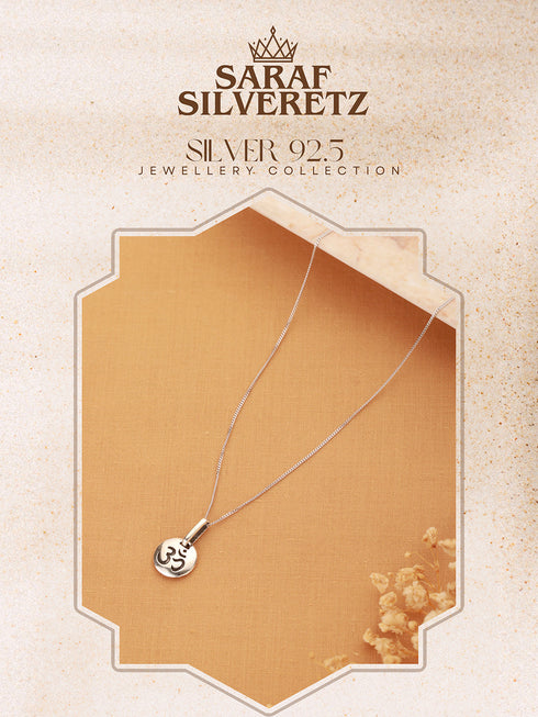 925 Sterling Silver Minimal Dailywear Om Locket Pendant Necklace & Chain
