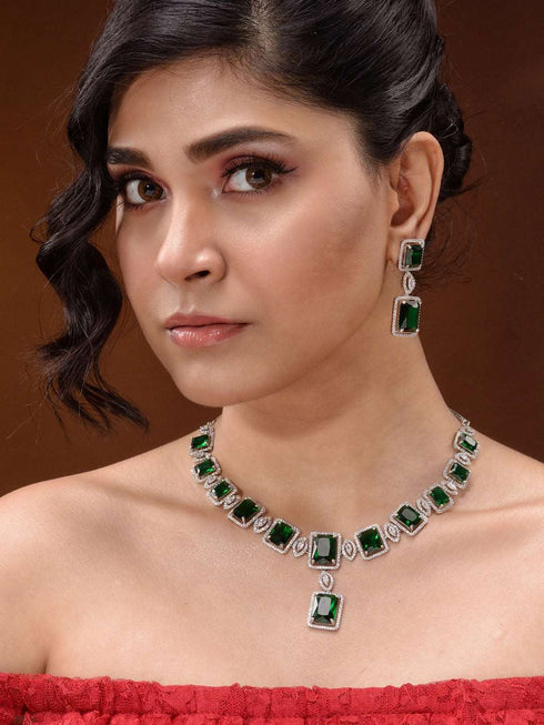 Big emerald stuuded handcrafted necklace set earrings