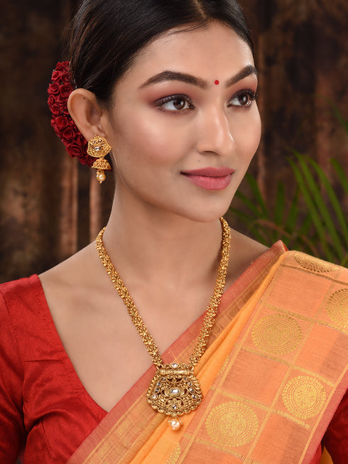 GoldPlated Kundan studded Handcrafted Necklace Jewellery Set