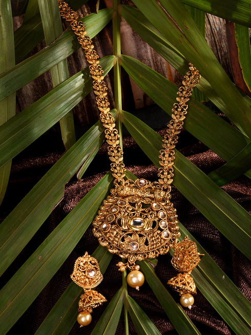 GoldPlated Kundan studded Handcrafted Necklace Jewellery Set
