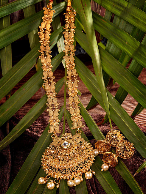 GoldPlated Kundan studded Handcrafted Necklace Jewellery Set