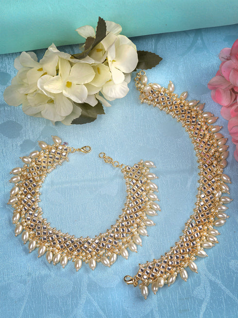 Gold Toned Kundan studded Paerl Beadded ethnic Bridal Anklet Anklet