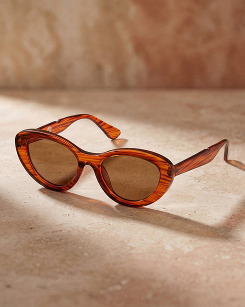 Women Tortoise Shell UV Protected Brown Lens Cateye Sunglasses