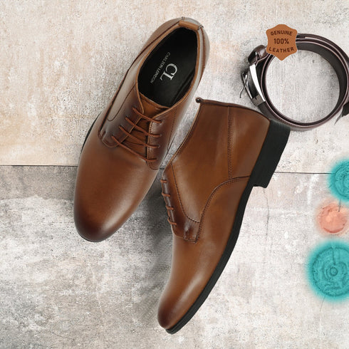 Men's Classic Lace-Up Chukka Boots