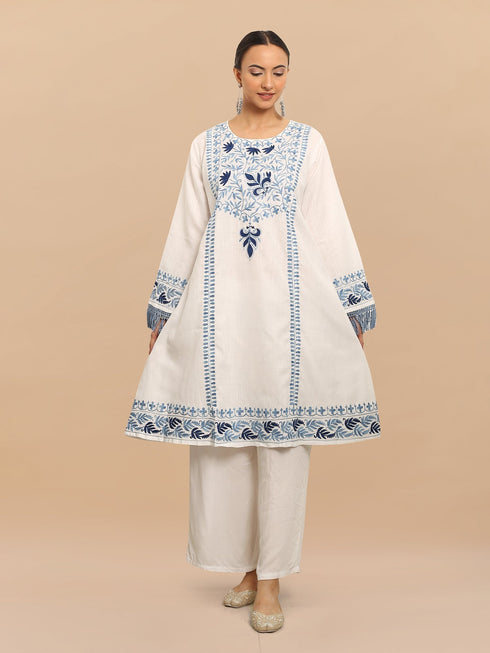 Mehnaz in Falak Kashmiri Long Kurta - White