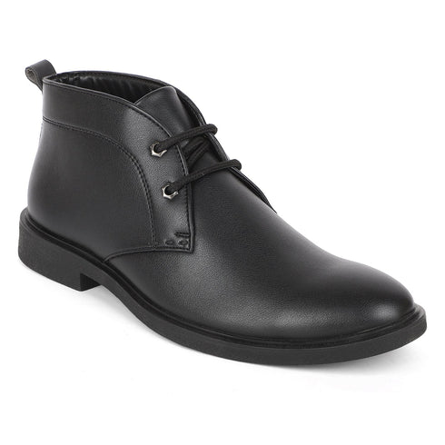 Men's Classic Lace-Up Chukka Boots