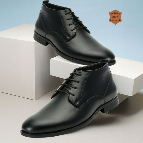 Men's Classic Lace-Up Chukka Boots