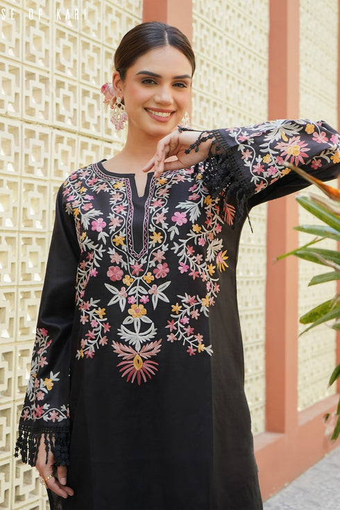Kashmiri Aari Work Cotton Long Kurta – Black