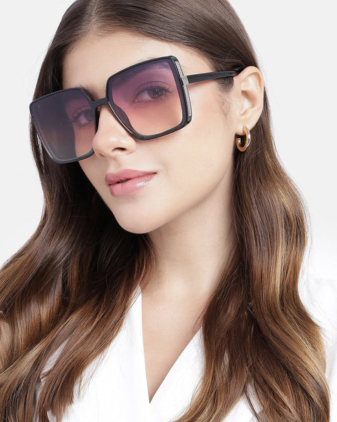 Women Black & Silver Toned UV Protected Gradient Lens Oversized Sunglasses