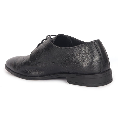 Men's Textured Leather Lace-Up Derby Shoe