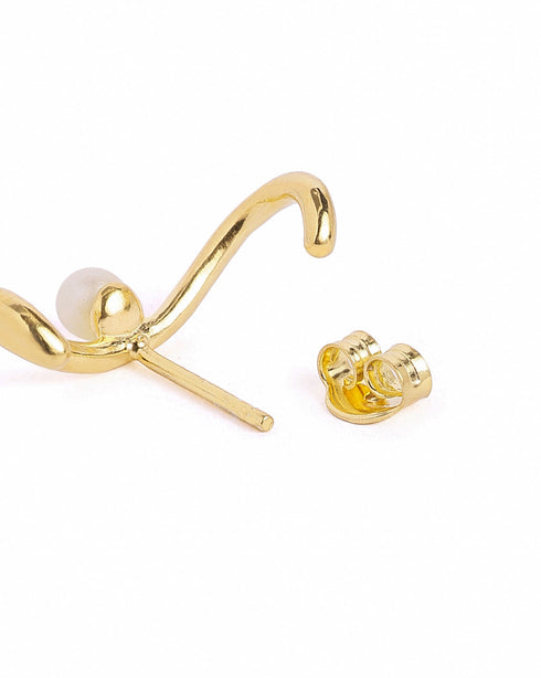 18kt Gold Plated Contemporary Pearl Ear Cuff Earring
