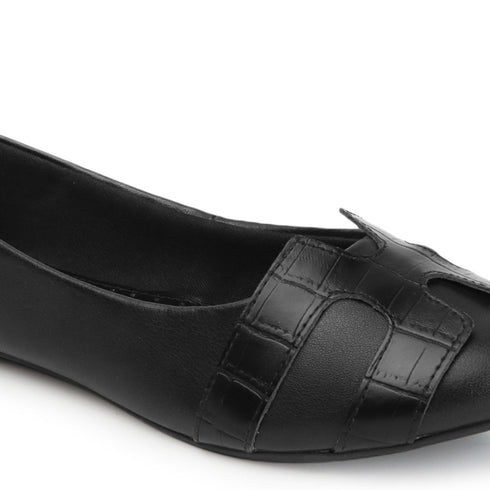 Women's Black Textured Slip-On Ballerinas