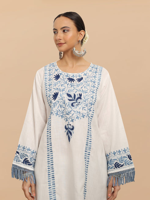 Mehnaz in Falak Kashmiri Long Kurta - White