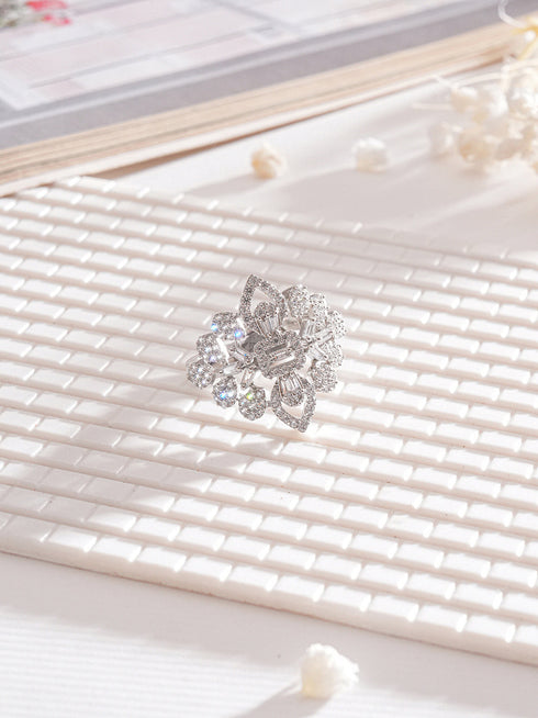 White Rhodium Plated Zircon Studded Floral Designer Cocktail Marriage Finger Ring