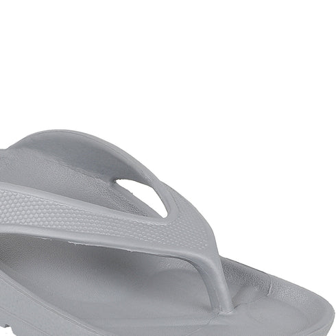 Men Textured Comfort Thong Sandals