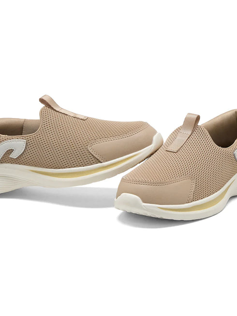 AMBLE Beige Women's Walking Shoes