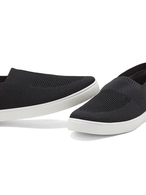 AXTO Black Men's Walking Shoes