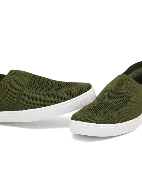 AXTO Olive Men's Walking Shoes