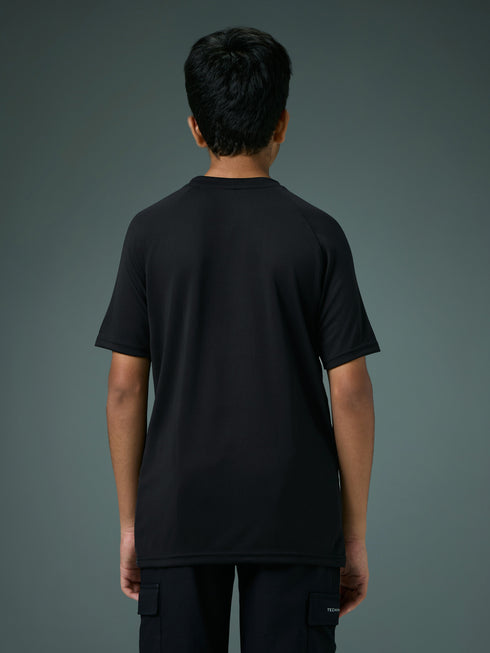 Boys Printed Slim Fit Crew Neck T-shirt with TECHNOLITE
