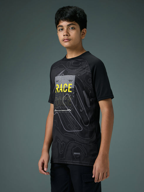 Boys Printed Slim Fit Crew Neck T-shirt with TECHNOLITE