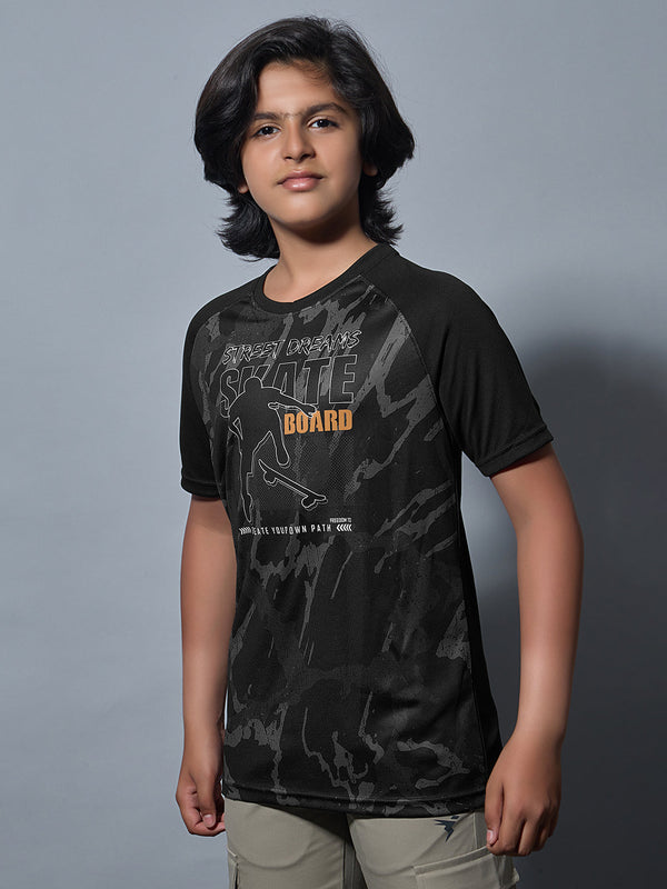 Boys Printed Slim Fit Crew Neck T-shirt with TECHNOLITE