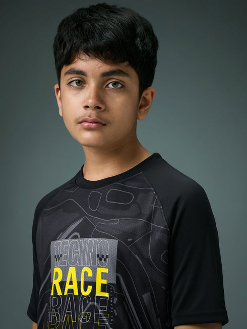 Boys Printed Slim Fit Crew Neck T-shirt with TECHNOLITE