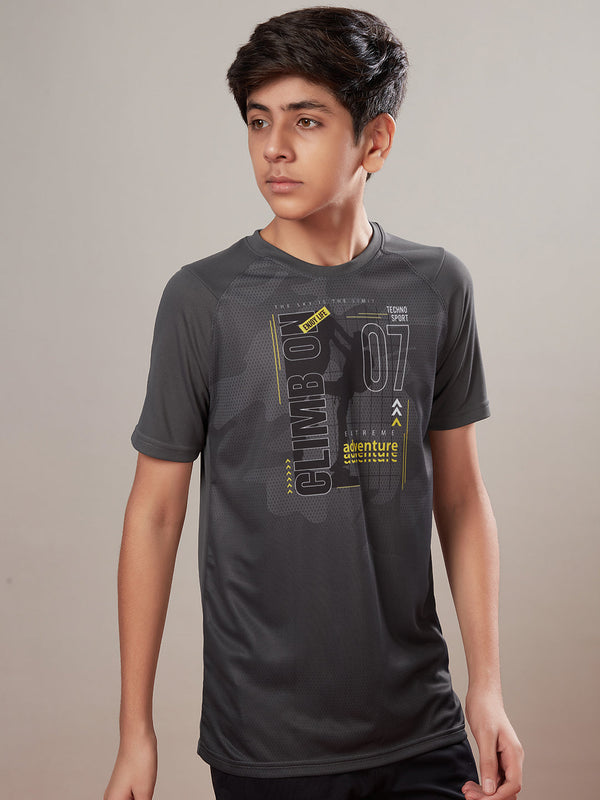 Boys Printed Slim Fit Crew Neck T-shirt with TECHNOLITE