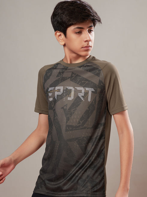Boys Printed Slim Fit Crew Neck T-shirt with TECHNOLITE