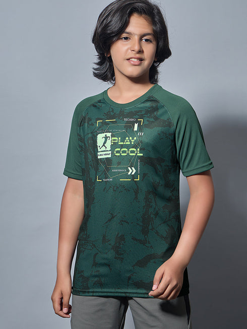 Boys Printed Slim Fit Crew Neck T-shirt with TECHNOLITE