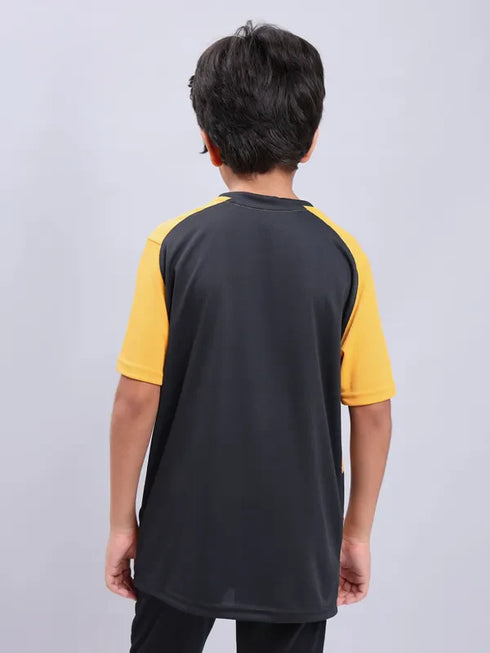 Boys Printed Slim Fit Crew Neck T-shirt with TECHNOLITE
