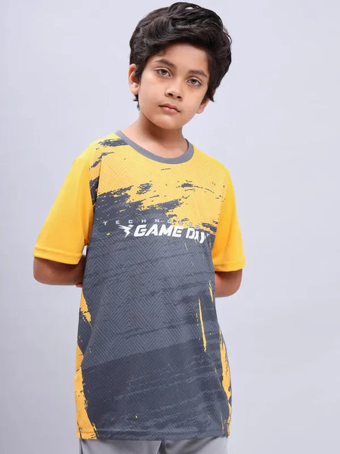 Boys Printed Slim Fit Crew Neck T-shirt with TECHNOLITE
