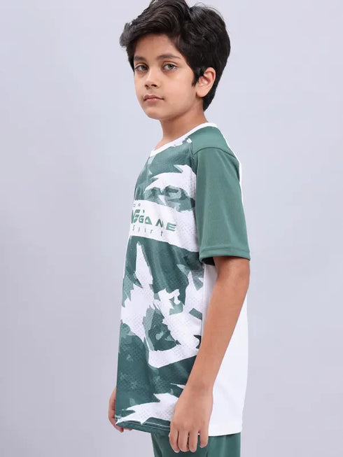 Boys Printed Slim Fit Crew Neck T-shirt with TECHNOLITE