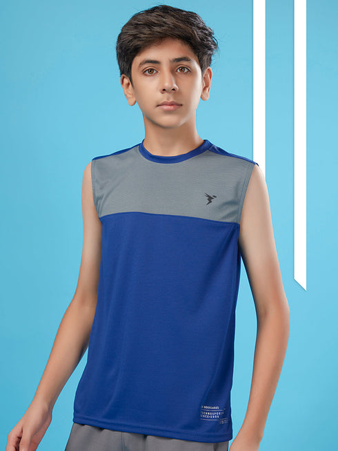 Boys Colorblock Slim Fit Round Neck T-shirt with TECHNO COOL+
