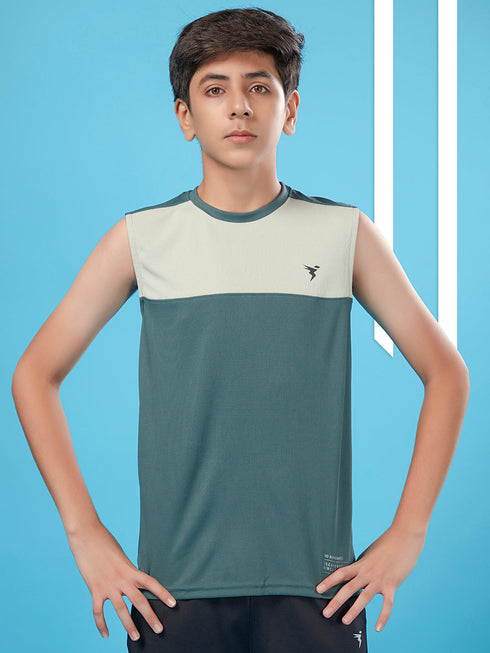 Boys Colorblock Slim Fit Round Neck T-shirt with TECHNO COOL+