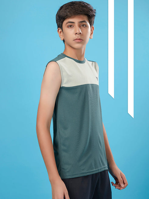 Boys Colorblock Slim Fit Round Neck T-shirt with TECHNO COOL+