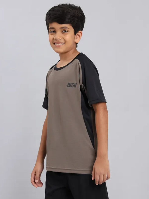 Boys Colorblock Slim Fit Crew Neck T-shirt with TECHNO COOL+