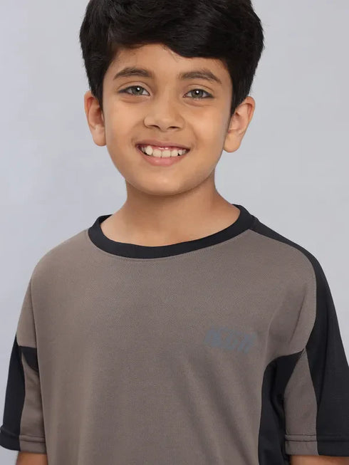 Boys Colorblock Slim Fit Crew Neck T-shirt with TECHNO COOL+