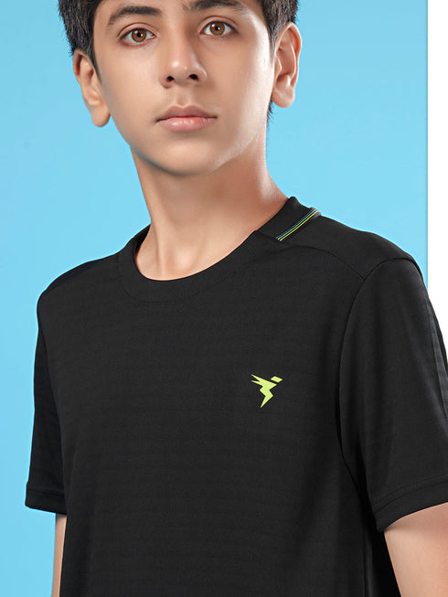 Boys Solid Slim Fit Round Neck T-shirt with TECHNOCOOL+