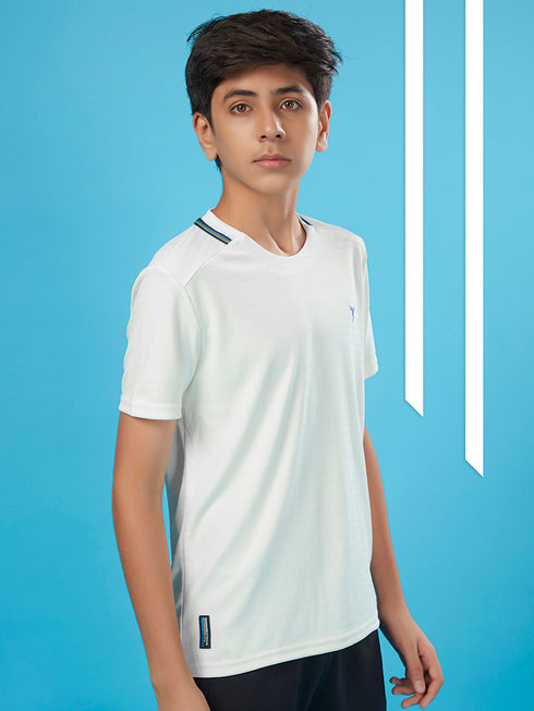 Boys Solid Slim Fit Round Neck T-shirt with TECHNOCOOL+