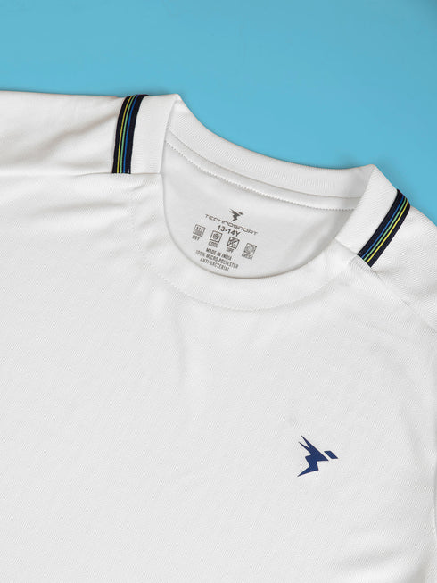 Boys Solid Slim Fit Round Neck T-shirt with TECHNOCOOL+