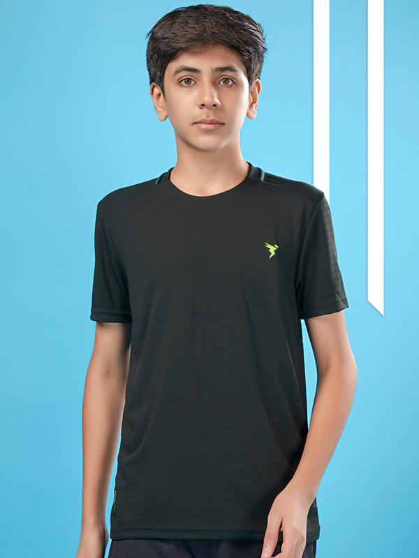 Boys Solid Slim Fit Round Neck T-shirt with TECHNOCOOL+