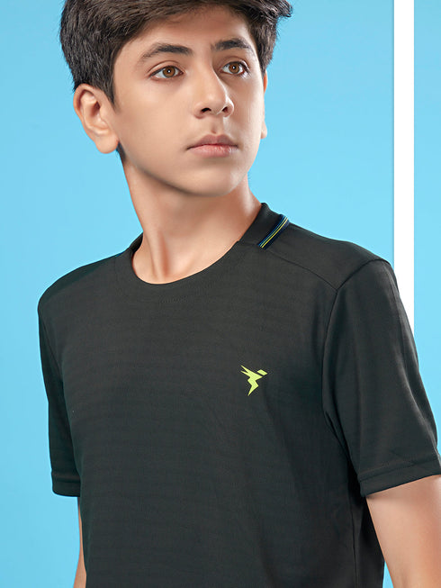 Boys Solid Slim Fit Round Neck T-shirt with TECHNOCOOL+