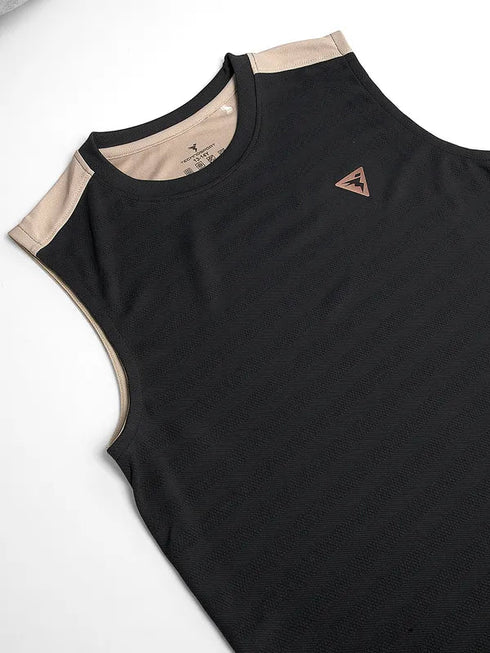 Boys Colorblock Slim Fit Crew Neck T-shirt with TECHNO COOL+