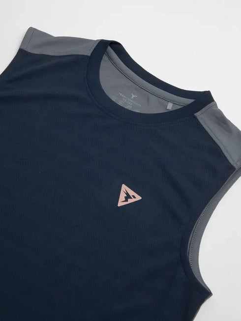 Boys Colorblock Slim Fit Crew Neck T-shirt with TECHNO COOL+