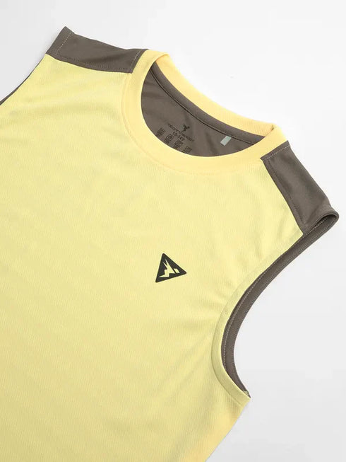 Boys Colorblock Slim Fit Crew Neck T-shirt with TECHNO COOL+