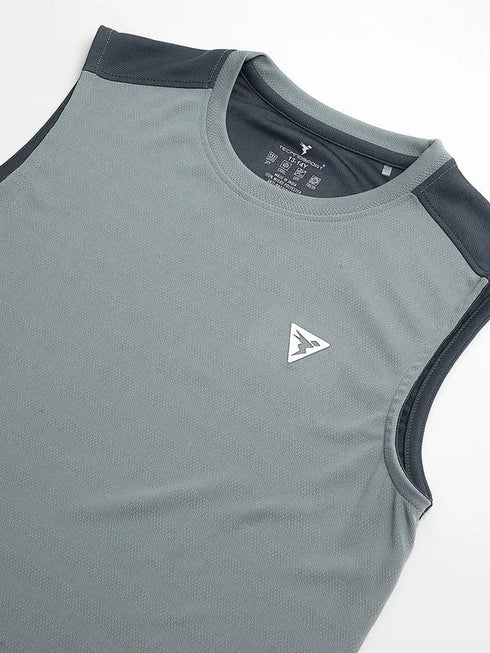 Boys Colorblock Slim Fit Crew Neck T-shirt with TECHNO COOL+