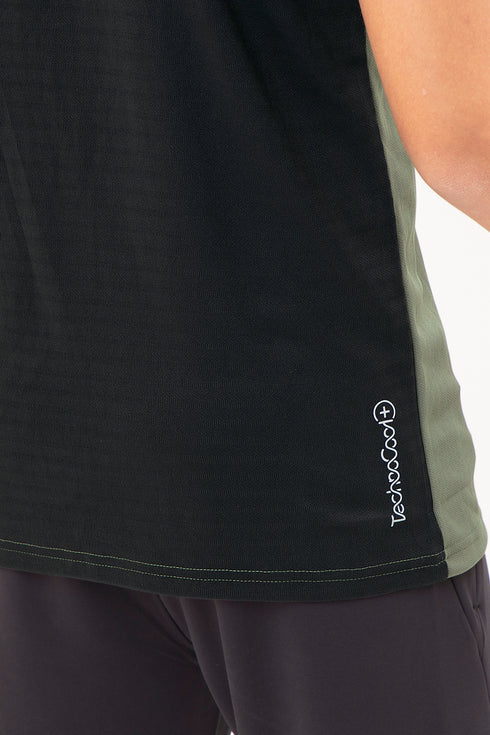 Boys Colorblock Slim Fit Polo T-shirt with TECHNO COOL+