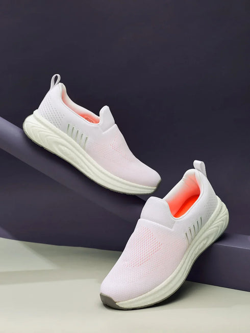 BALLER White Men's Walking Shoes