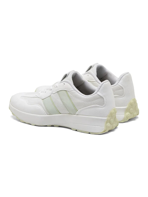 BRISK White Men's Sneakers